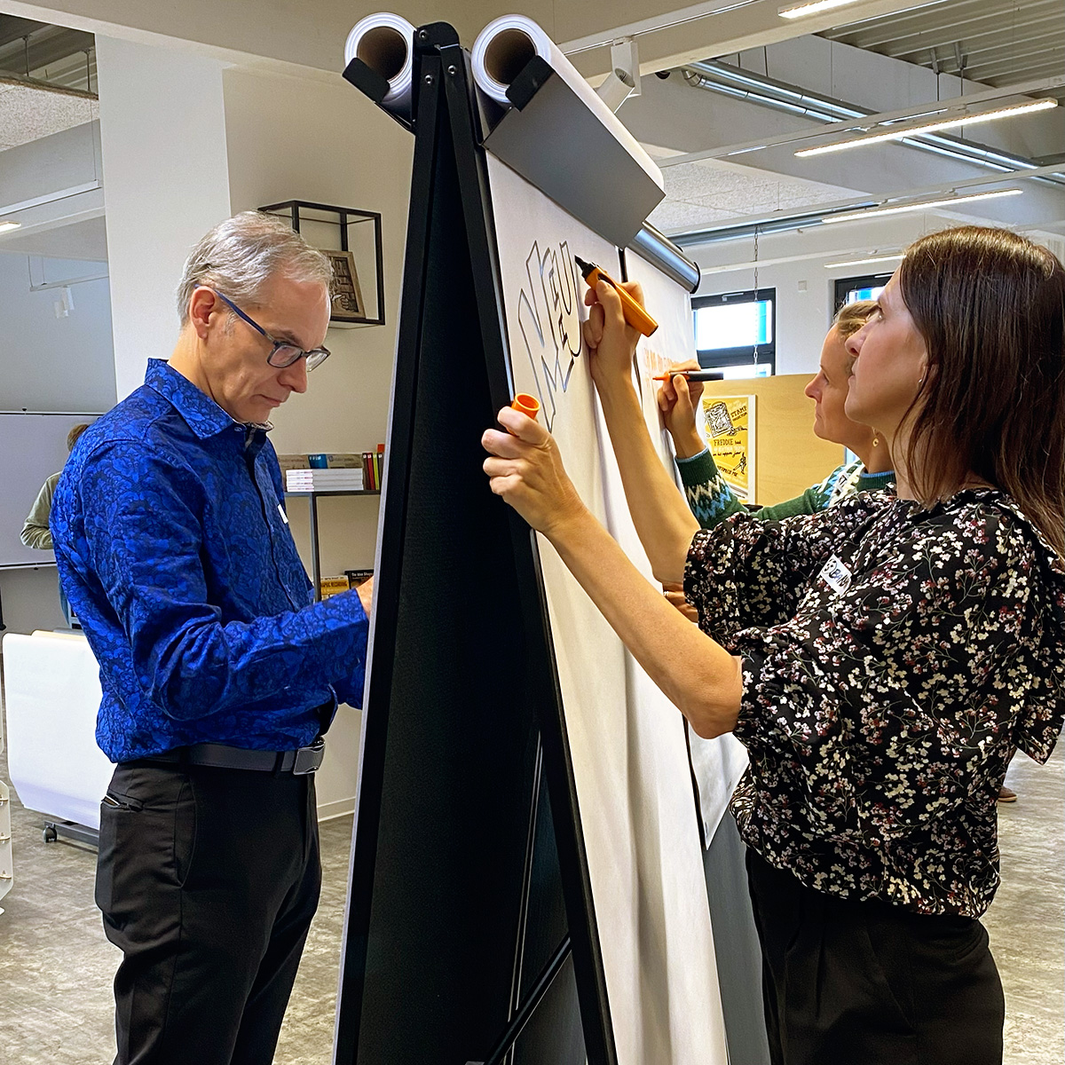 Neuland Movaris Papierabroller (inkl. Papierrolle) – Bild 4